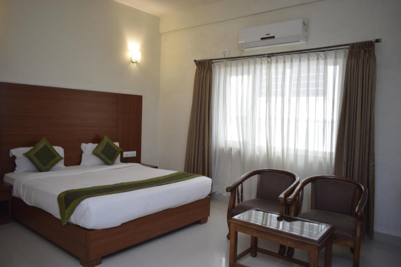 Hotel Golden Castle Mysore Exterior photo